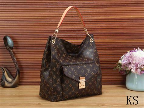 lv bags under 1000|louis vuitton cheapest bag.